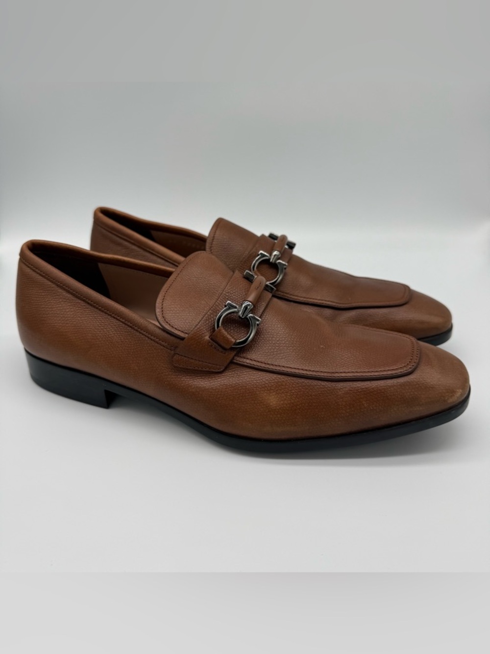 Men's Salvatore Ferragamo
'Benford' Brown Leather Loafers
Size 8 E